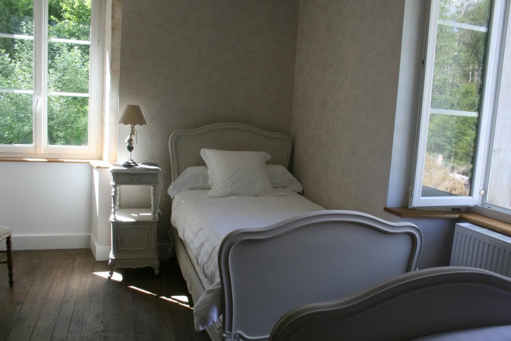 Gentilhommiere Eaux Bleues Bed & Breakfast Ecot-la Combe Bilik gambar